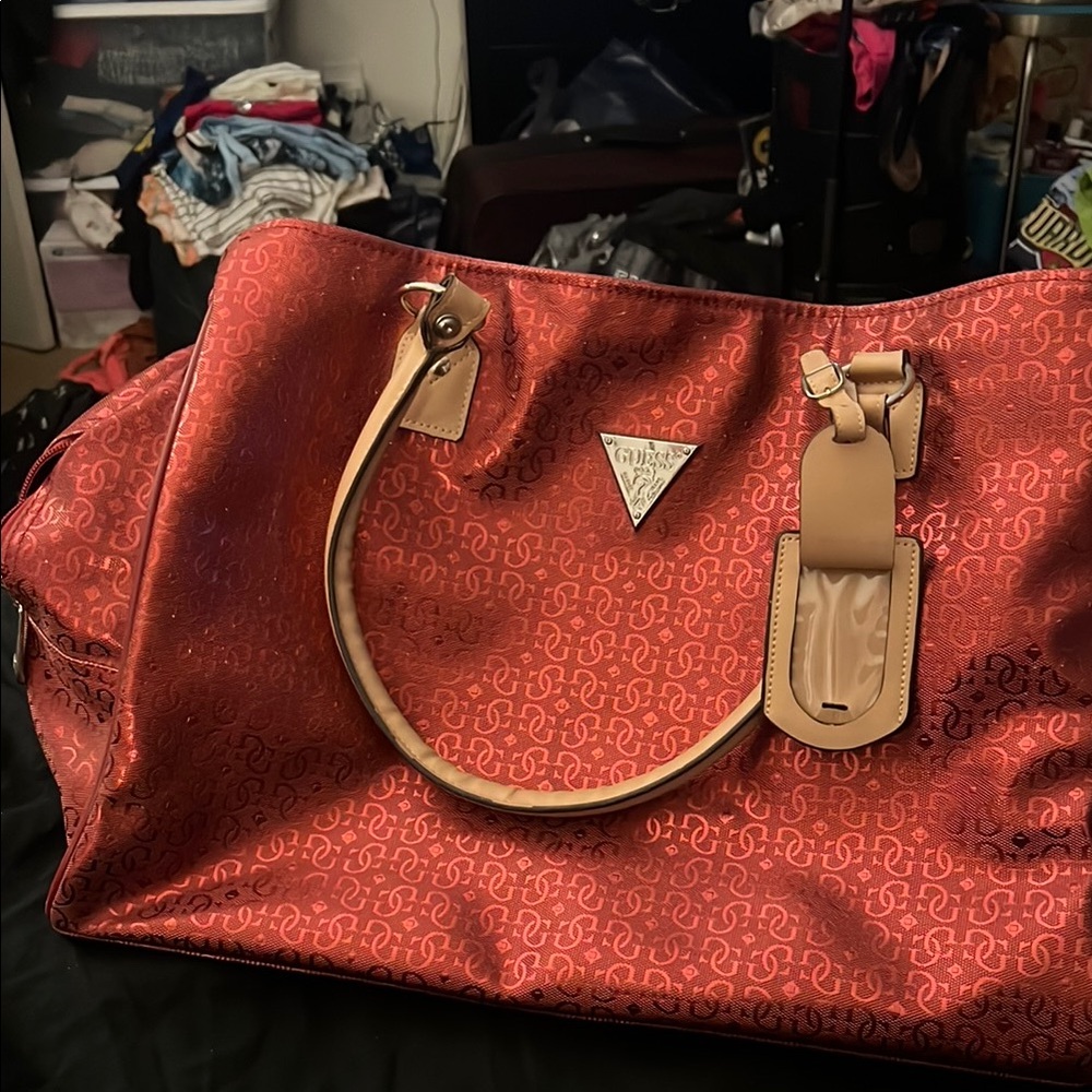 Guess 3 Compartment Overnight Bag